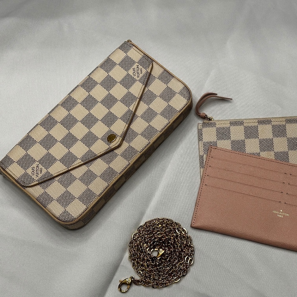 Sold!!! Louis Vuitton Felicie Pochette Damier Azur